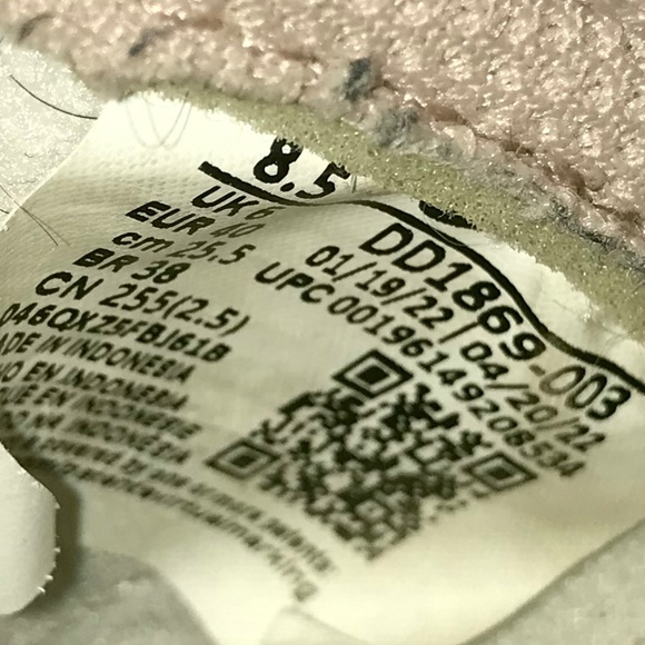 Nike Pink Dunk Hightop sneakers - Picture 14 of 16